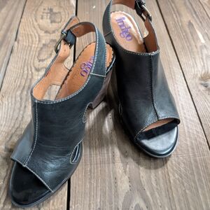 Clarks Black Leather Heels with Chunky Heel